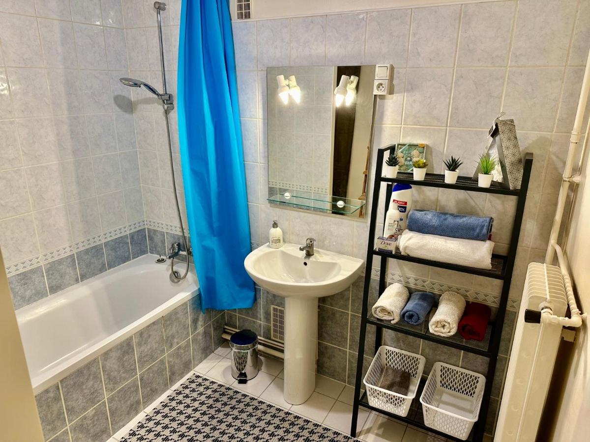 La C@Sa: Appartement Lumineux De 4Pieces / 3Ch/ Balcon/ Parking Bagnolet Ngoại thất bức ảnh