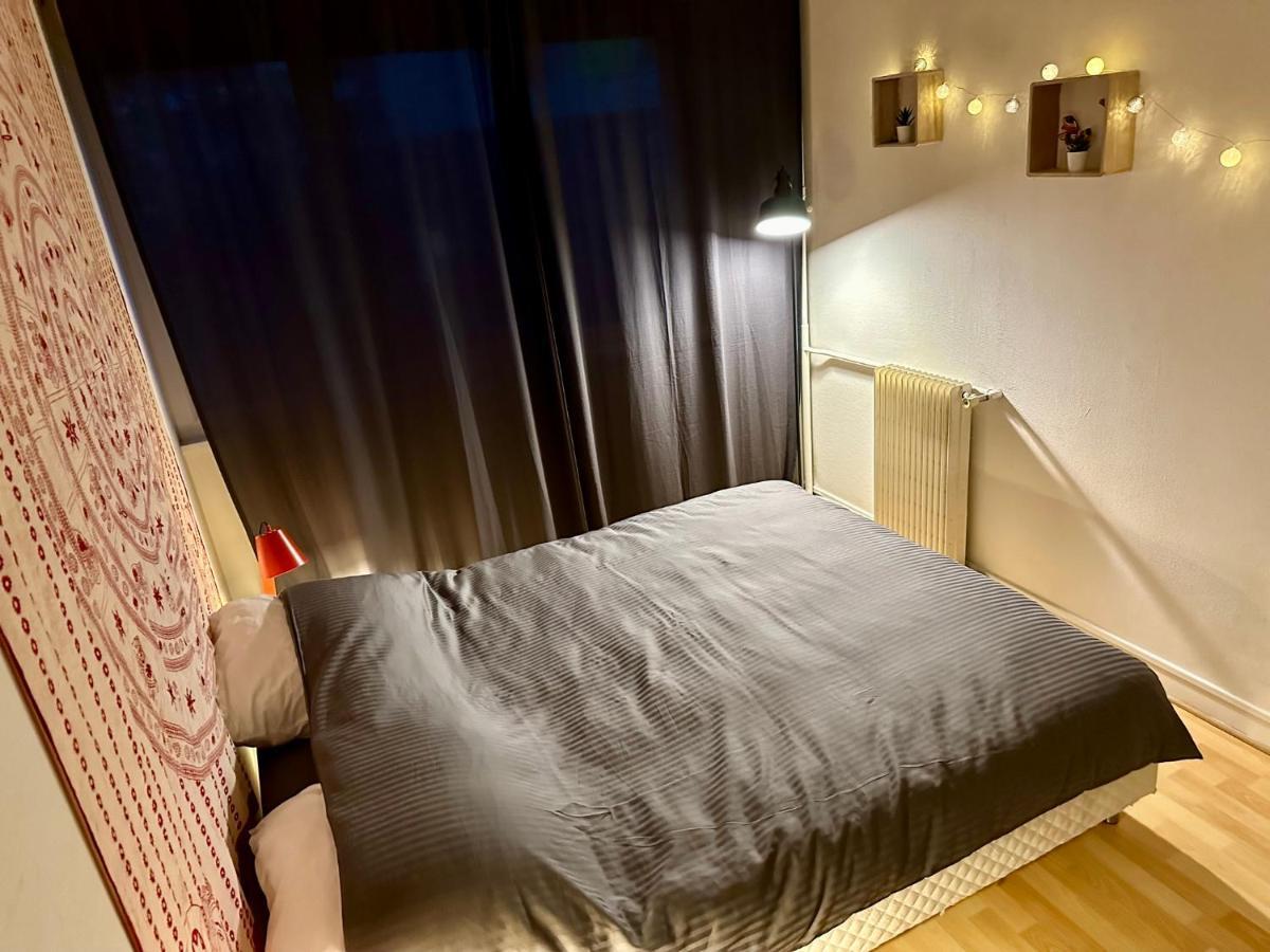 La C@Sa: Appartement Lumineux De 4Pieces / 3Ch/ Balcon/ Parking Bagnolet Ngoại thất bức ảnh