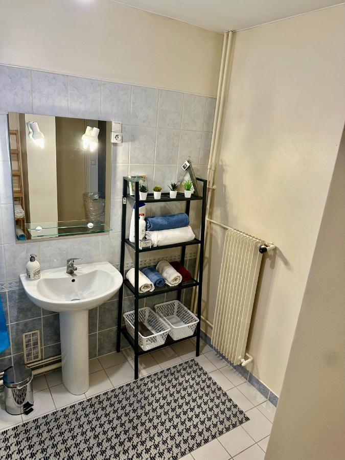 La C@Sa: Appartement Lumineux De 4Pieces / 3Ch/ Balcon/ Parking Bagnolet Ngoại thất bức ảnh