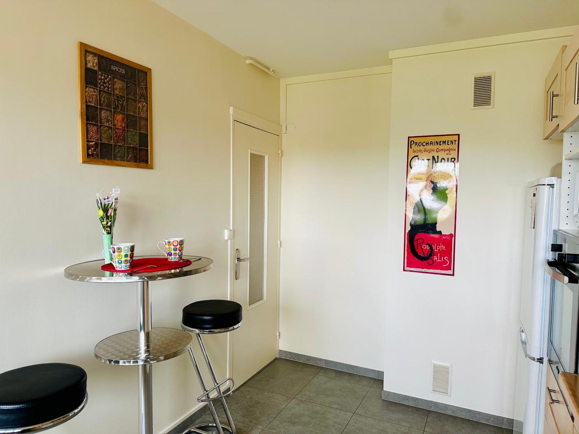 La C@Sa: Appartement Lumineux De 4Pieces / 3Ch/ Balcon/ Parking Bagnolet Ngoại thất bức ảnh
